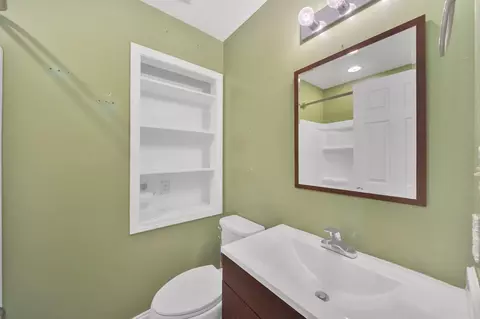Bath - 236 Navaho Trl Trl, Talbott, TN 37877 photo 3 of 4