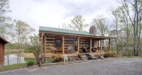 922 Leisure Ln, Sevierville, TN 37876