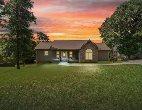 1636 Sequoyah Dr, Mooresburg, TN 37811