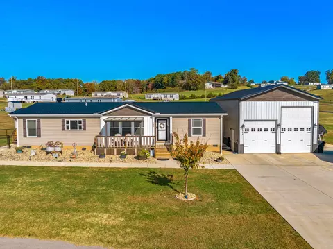 564 Conley Trl, Dandridge, TN 37725