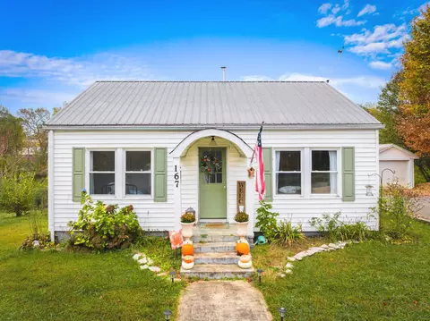 167 W Meeting St, Dandridge, TN 37725