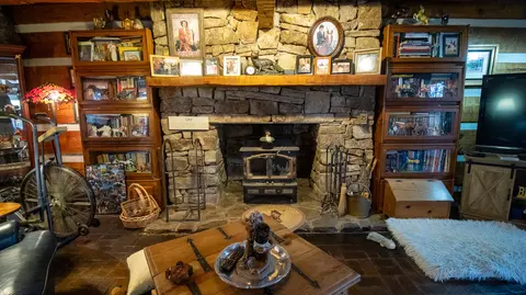 Living - 1154 Lakeshore Rd, Talbott, TN 37877 photo 3 of 4
