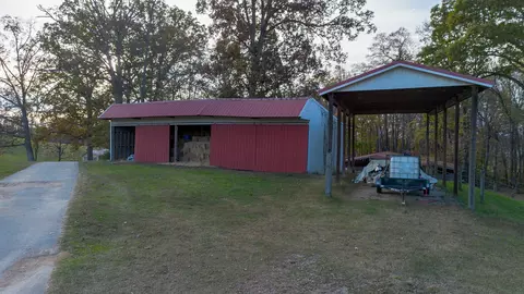 Exterior - 1154 Lakeshore Rd, Talbott, TN 37877 photo 5 of 22