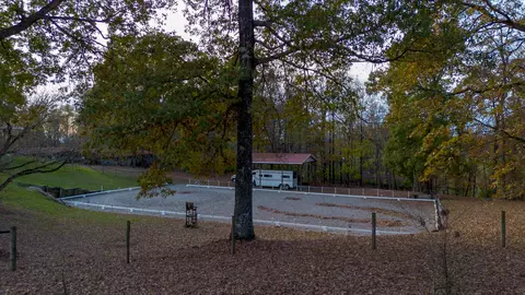 Exterior - 1154 Lakeshore Rd, Talbott, TN 37877 photo 4 of 22