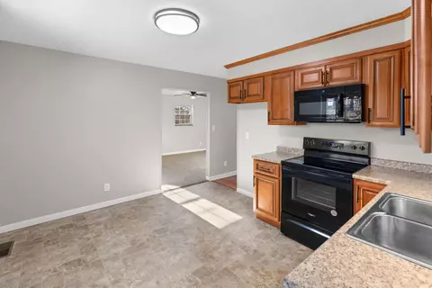 174 Cedric Dr, Bean Station, TN 37708 photo 7