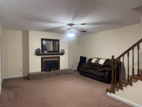 Living - 7344 Sweetbriar Dr, Talbott, TN 37877 photo 5 of 6