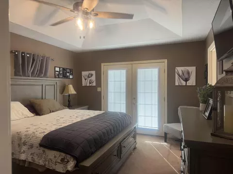 Bedroom - 7344 Sweetbriar Dr, Talbott, TN 37877 photo 3 of 5