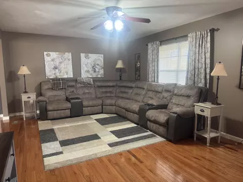 Living - 7344 Sweetbriar Dr, Talbott, TN 37877 photo 1 of 6