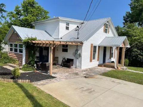 2115 Eastview Ave, Jefferson City, TN 37760