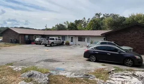 280 W Main St, Dandridge, TN 37725