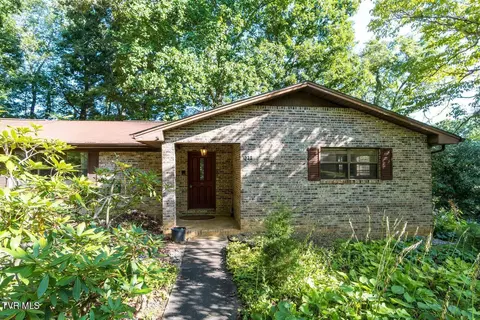 275 Woodcrest Dr, Greeneville, TN 37745