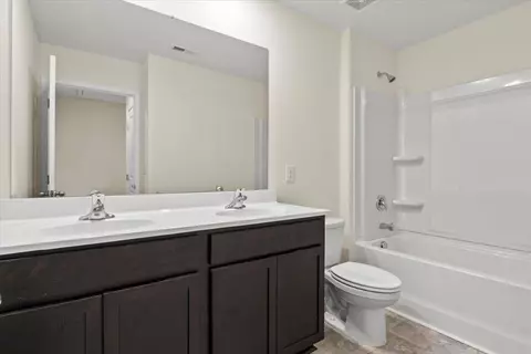 Bath - 1212 Cole Dr, Talbott, TN 37877 photo 2 of 2