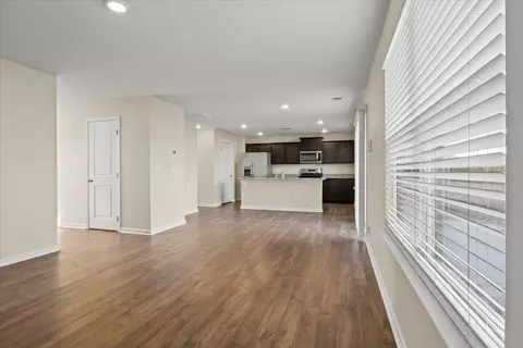 Living - 1212 Cole Dr, Talbott, TN 37877 photo 3 of 4