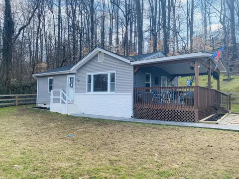 3703 Green Ln, Knoxville, TN 37931