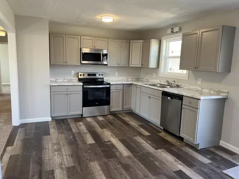 Kitchen - 486 Kirkham Rd, Bean Station, TN 37708 photo 2 of 3