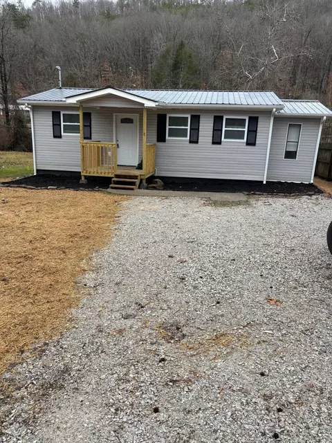 300 E Spring Street St, Oliver Springs, TN 37840