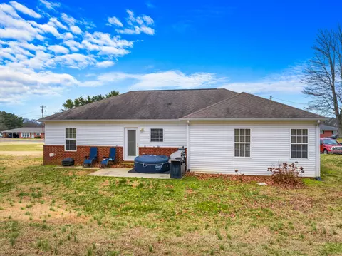 Exterior - 552 Marie St, Talbott, TN 37877 photo 3 of 7