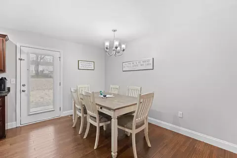 Dining - 552 Marie St, Talbott, TN 37877 photo 1 of 1