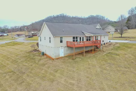 220 Creekside Dr, Bean Station, TN 37708 photo 6