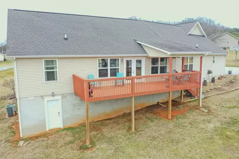 220 Creekside Dr, Bean Station, TN 37708 photo 7