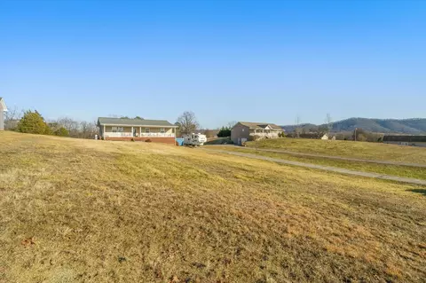 446 Gammon Springs Rd, Bean Station, TN 37708 photo 3