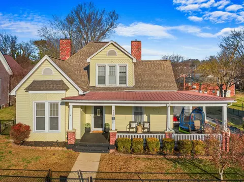 722 W 2nd North St, Morristown, TN 37814