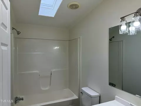 100 Lovelace Mountain View Loop, Fall Branch, TN 37656 photo 24