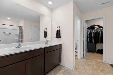 Entry Way - 124 Waverly Path, Talbott, TN 37877 photo 2 of 3