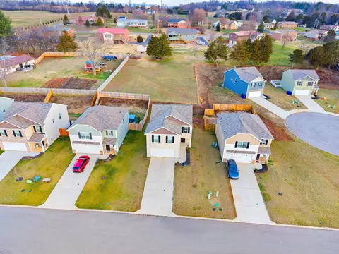 View/Area - 124 Waverly Path, Talbott, TN 37877 photo 3 of 4
