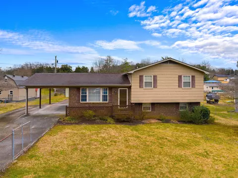 333 Parks Circle Cir, Harrogate, TN 37752