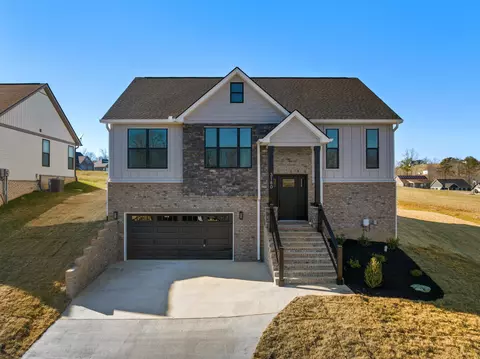 3180 Bridgewater Blvd, Morristown, TN 37814