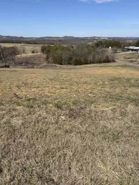 Na Phillips Town Road, Bulls Gap, TN 37711
