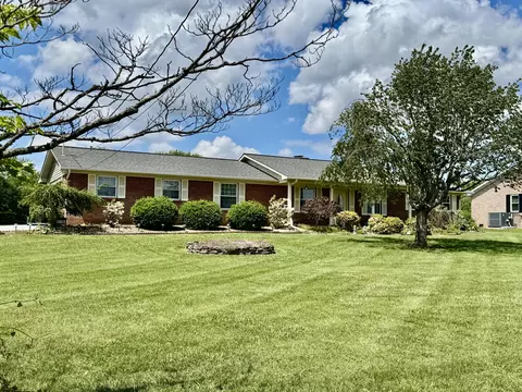 Exterior - 8186 Welch Dr, Talbott, TN 37877 photo 5 of 8
