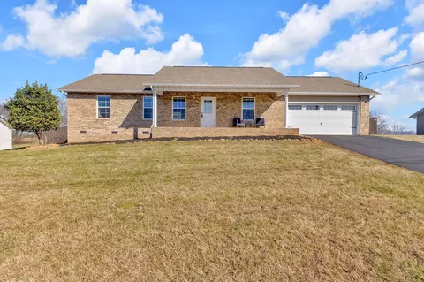 609 Privet Dr, Dandridge, TN 37725