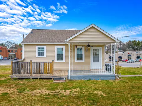 326 Ash St, Morristown, TN 37813
