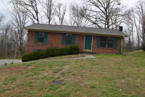 2080 Highview Dr, Morristown, TN 37813