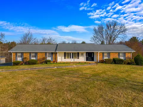 1561 Laurel Hills Cir, Jefferson City, TN 37760