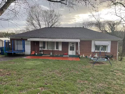 926 Scenic Dr, Morristown, TN 37813