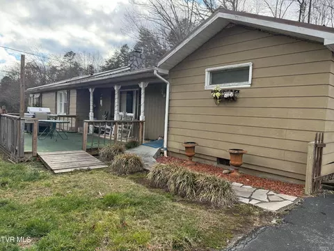 401 N Mohawk Dr, Erwin, TN 37650