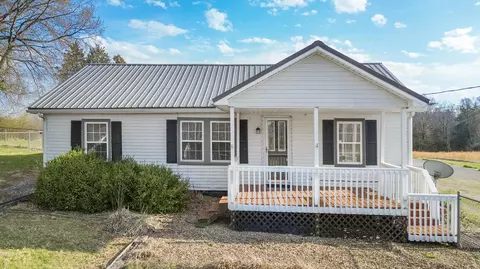 8138 E Andrew Johnson Hwy, Whitesburg, TN 37891
