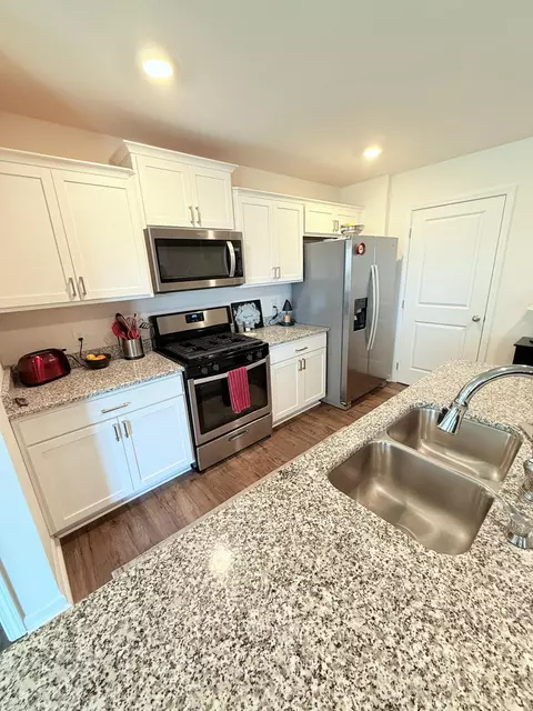 Kitchen - 824 Greene Meadow Dr, Talbott, TN 37877 photo 1 of 3