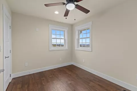 Bedroom - 686 Lakeshore Rd, Talbott, TN 37877 photo 6 of 6