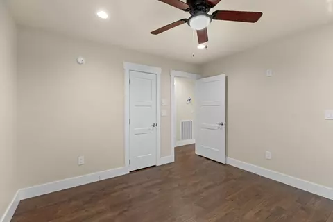 Bedroom - 686 Lakeshore Rd, Talbott, TN 37877 photo 3 of 6