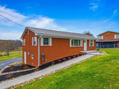 Exterior - 686 Lakeshore Rd, Talbott, TN 37877 photo 3 of 3