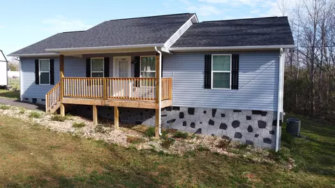 Exterior - 3318 Windjammer Rd, White Pine, TN 37890 photo 3 of 11