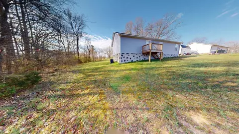 Exterior - 3318 Windjammer Rd, White Pine, TN 37890 photo 6 of 11