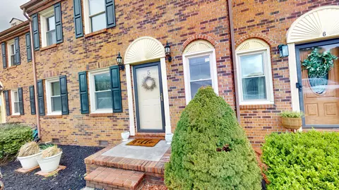 103 Mayfield Dr, Elizabethton, TN 37643