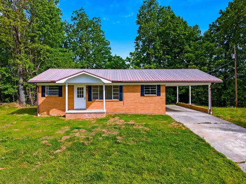 941 Copper Ridge Rd, Thorn Hill, TN 37881