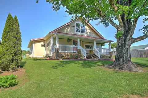 475 Kinser Park Ln, Greeneville, TN 37743