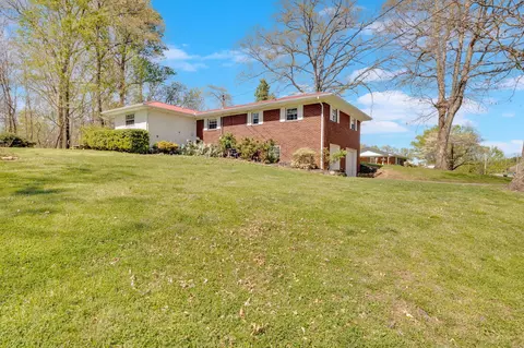 Exterior - 1563 Senator Cir, Talbott, TN 37877 photo 4 of 10